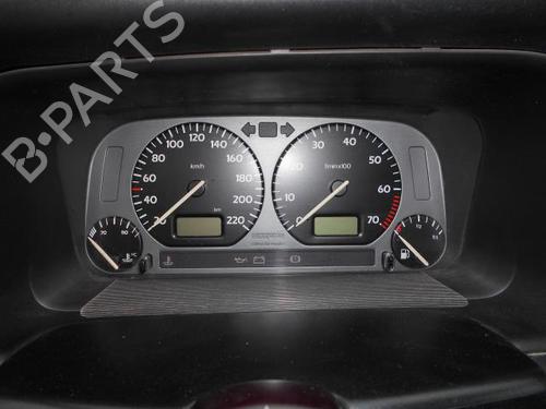 Left headlight VW GOLF III (1H1) 1.8 | BP25558838C28 