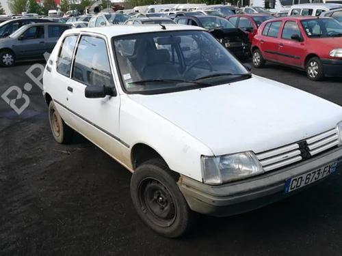 Left mirror PEUGEOT 205 II (20A/C) 1.7 Diesel | BP25577787C26 