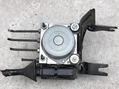 ABS pump RENAULT CLIO III (BR0/1, CR0/1) 1.5 dCi (BR17, CR17) | BP25521526M43