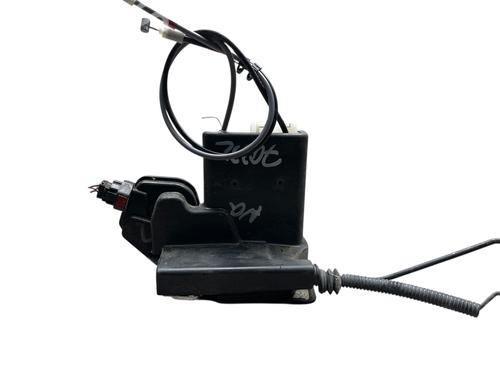 Used Front left lock KIA SPORTAGE II (JE_, KM_) 2.0 CRDi (113 hp) 25570576