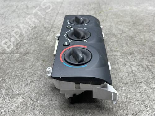 Used Climate control Climate control 25520304 25520304