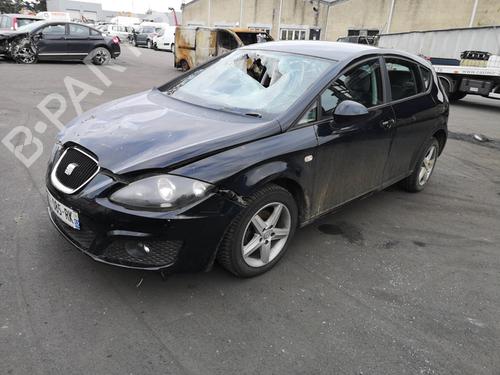 Right tailgate light SEAT LEON (1P1) 1.6 TDI | BP25525112C80 