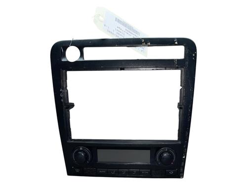 Used Climate control Climate control 37589173 37589173