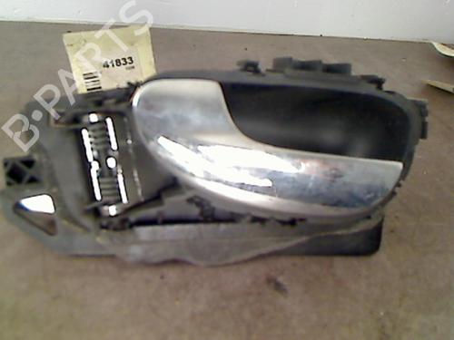 Used Front left interior door handle PEUGEOT 307 CC (3B) 2.0 HDi 135 (136 hp) 25583925
