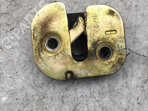 Used Front right lock Front right lock FIAT UNO (146_, 158_) 60 Diesel 1.7 (146E) (57 hp) 25555706 25555706