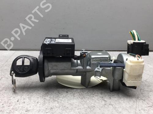 Used Ignition barrel OPEL AGILA B (H08) 1.2 (F68) (86 hp) 25520864