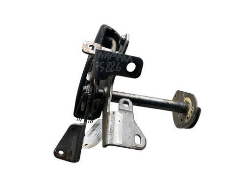 hand-brake-nissan-navara-np300-d40-2004-30817869 main image