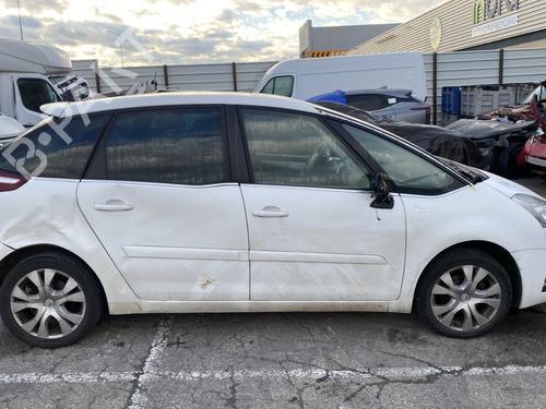 Fuse box CITROËN C4 Picasso I MPV (UD_) 1.6 HDi 110 | BP31946433E1 