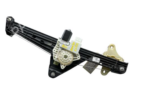 BP25529480C23 main image