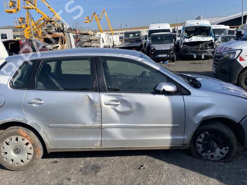 Right headlight VW POLO (9N_, 9A_) 1.4 TDI | BP25891351C29 