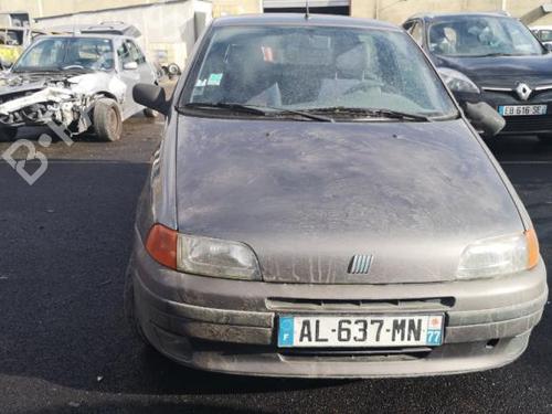 Right taillight FIAT PUNTO (176_) 60 1.2 (176AP, 176AR, 176AQ, 176BB) | BP25584322C35 