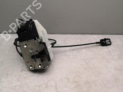 Serrure avant gauche RENAULT TWINGO II (CN0_) 1.2 16V (CN04, CN0B) (75 hp) 25554849