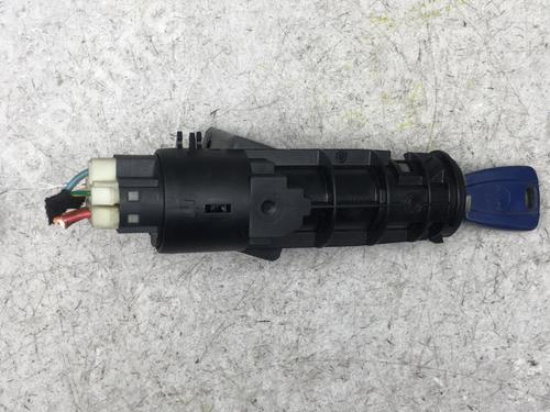 Used Ignition barrel Ignition barrel LANCIA Y (840_) 1.2 (840AA, 840AF1A) (60 hp) 25584678 25584678