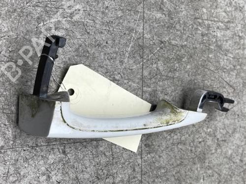 Used Front left exterior door handle Front left exterior door handle BMW 1 (F20) 116 d (116 hp) 25573123 25573123