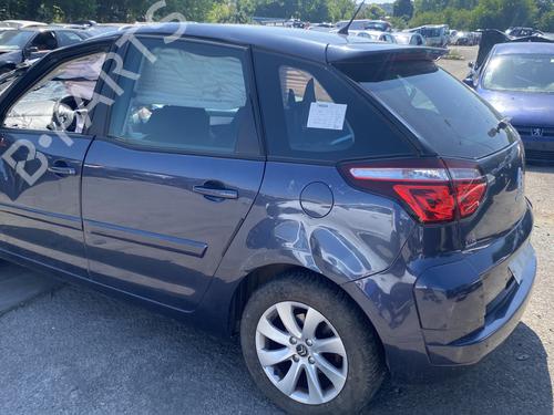 Fuse box CITROËN C4 Picasso I MPV (UD_) 1.6 HDi 110 | BP31355767E1