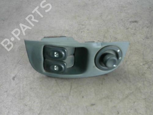 Used Left front window switch RENAULT MEGANE I (BA0/1_) 1.9 D Eco (BA0A, BA0U, BA0R) (64 hp) 25532389