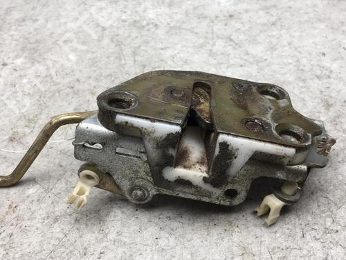 Front right lock SUZUKI SAMURAI Closed Off-Road Vehicle (SJ_) 1.9 D All-wheel Drive | BP25556047C97 