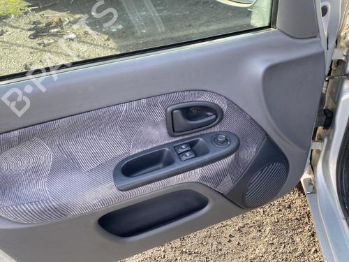 Left headlight RENAULT CLIO II Hatchback Van (SB0/1/2_) 1.9 D (SB0R) | BP25744932C28 - Image 15