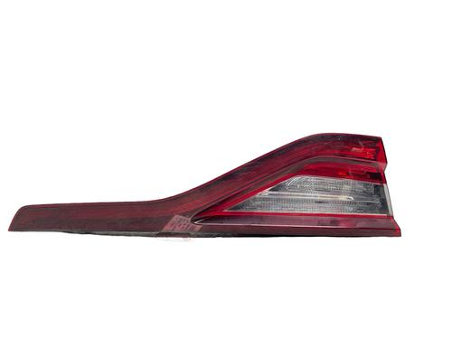 Used Left tailgate light Left tailgate light RENAULT MEGANE IV Hatchback (B9A/M/N_) 1.2 TCe 100 (B9MS) (100 hp) 25573001 25573001