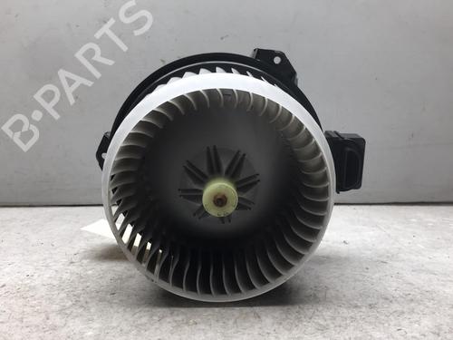 Used Heater blower motor TOYOTA YARIS (_P9_) 1.0 VVT-i (KSP90_, KSP90R) (69 hp) 25581863