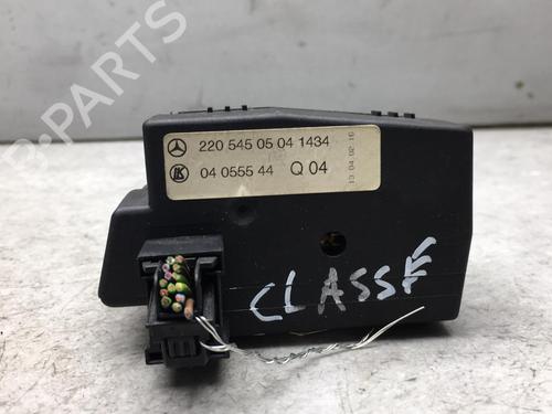 Used Headlight switch MERCEDES-BENZ S-CLASS (W220) S 320 CDI (220.026, 220.126) (197 hp) 25519485