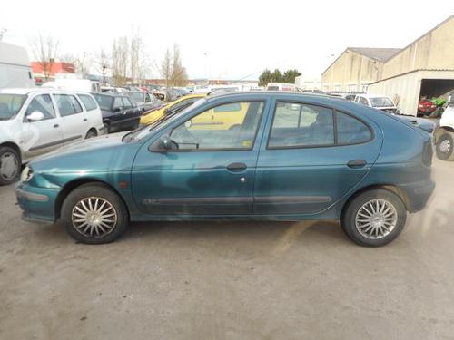 Front wiper motor RENAULT MEGANE I (BA0/1_) 1.9 dTi (BA08, BA0N) | BP25522927M29 