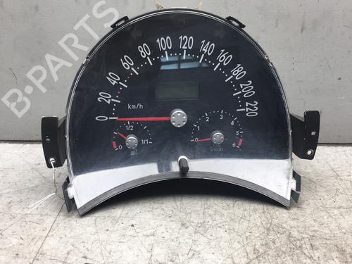 Instrument cluster VW NEW BEETLE (9C1, 1C1) 1.4 BP25557789C47