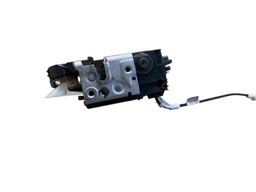 Front left lock PEUGEOT 208 I (CA_, CC_) 1.6 HDi / BlueHDi 75 | BP29587028C98 