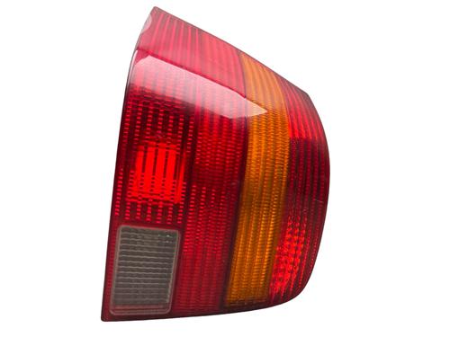 Venstre baglygte VW GOLF IV (1J1) 1.9 SDI (68 hp) 25580403