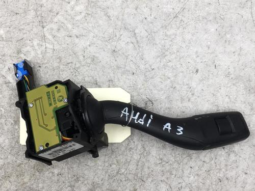 Used Steering column stalk Steering column stalk AUDI A3 Sportback (8PA) 1.9 TDI (105 hp) 25557682 25557682