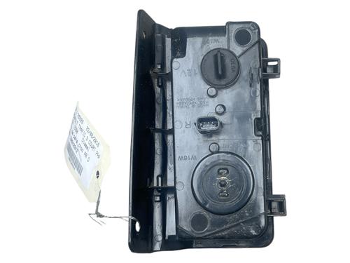 Højre baglygte kofanger Højre baglygte kofanger 37679607 37679607
