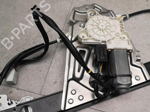 Used Rear right window mechanism MERCEDES-BENZ S-CLASS (W220) S 320 CDI (220.026, 220.126) (197 hp) 25559697
