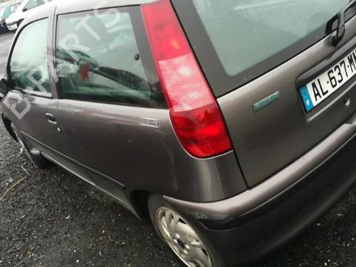 Right taillight FIAT PUNTO (176_) 60 1.2 (176AP, 176AR, 176AQ, 176BB) | BP25584322C35 