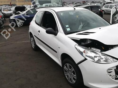 Left mirror PEUGEOT 206+ (2L_, 2M_) 1.4 HDi eco 70 | BP25577325C26