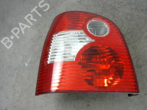 Venstre Baklys VW POLO IV (9N_, 9A_) 1.2 12V (64 hp) 25576824