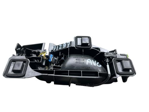 Used Front left interior door handle Front left interior door handle DS DS 7 Crossback (J4_, JR_, JC_) 2.0 BlueHDi 180 (JJEHZR) (177 hp) 32493812 32493812