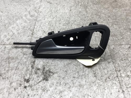 Used Front left interior door handle FORD FOCUS IV (HN) 1.0 EcoBoost (125 hp) 25571455