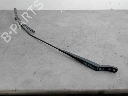 Used Front windshield wiper arm PEUGEOT PARTNER Box Body/MPV 1.6 HDi (75 hp) 25515761