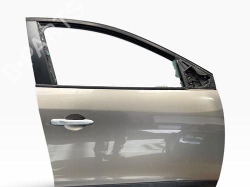 right-front-door-renault-megane-iii-hatchback-bz01_-b3_-2008-36433989 main image