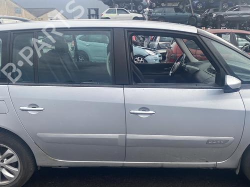 Left front fog light RENAULT ESPACE IV (JK0/1_) 1.9 dCi (JK0U) | BP25510922C30  - Image 25