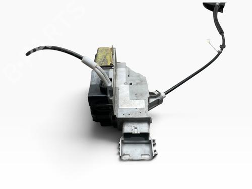 front-right-lock-peugeot-407-6d_-2004-2005-2006-2007-2008-2009-2010-2011-38713163 main image