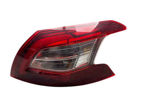 right-taillight-peugeot-308-ii-lb_-lp_-lw_-lh_-l3_-2013-2014-2015-2016-2017-2018-2019-2020-2021-31377749 main image