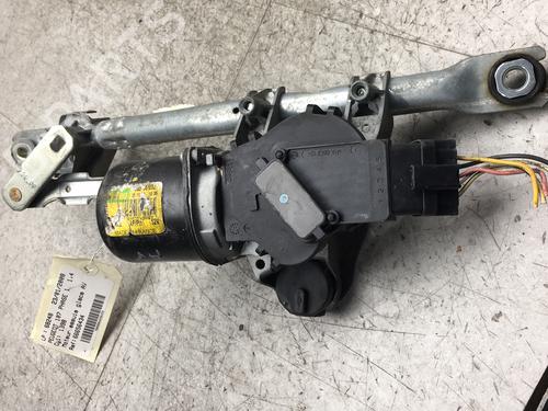 Used Front wiper motor PEUGEOT 107 (PM_, PN_) 1.4 HDi (54 hp) 25534177
