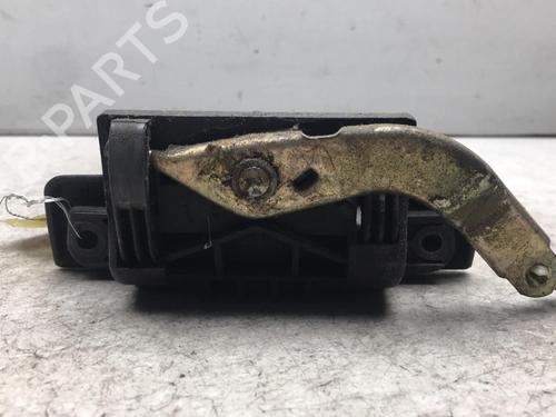 Używane Klamka zewnętrzna drzwi przednich prawych PEUGEOT 205 II (20A/C) 1.7 Diesel (60 hp) 25575897