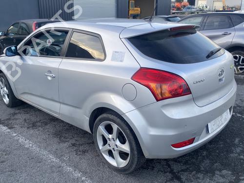 Warning switch KIA PRO CEE'D (ED) 1.6 CRDi 128 | BP32526113I22 - Image 14