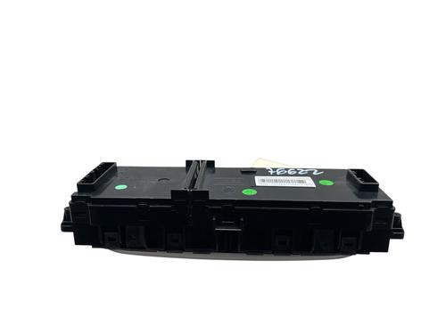 climate-control-renault-megane-iii-hatchback-bz01_-b3_-2008-35820902 main image