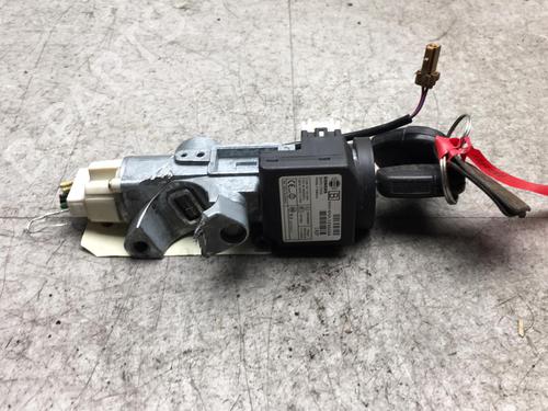 Used Ignition barrel NISSAN X-TRAIL I (T30) 2.2 Di 4x4 (114 hp) 25521014