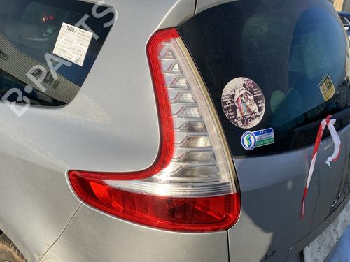 Fuse box RENAULT GRAND SCÉNIC III (JZ0/1_) 1.6 dCi (JZ00, JZ12) | BP32098073E1 