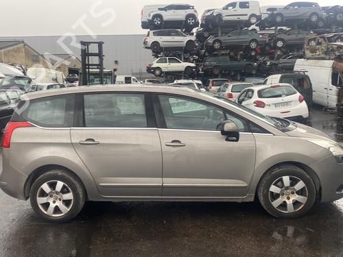 Radio PEUGEOT 5008 (0U_, 0E_) 2.0 HDi 150 / BlueHDi 150 | BP25541926E6 