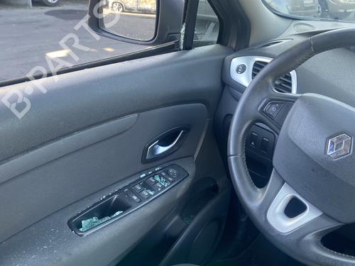 Radio RENAULT SCÉNIC III (JZ0/1_) 1.9 dCi (JZ0J, JZ1J, JZ1K, JZ1S) | BP25510472E6 